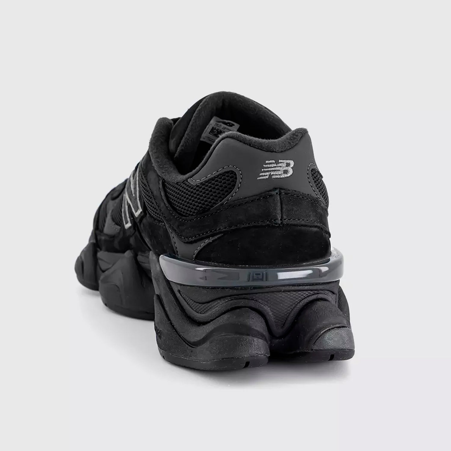 New Balance 9060 – Retro Futuristic Cushion Sneakers (Unisex)