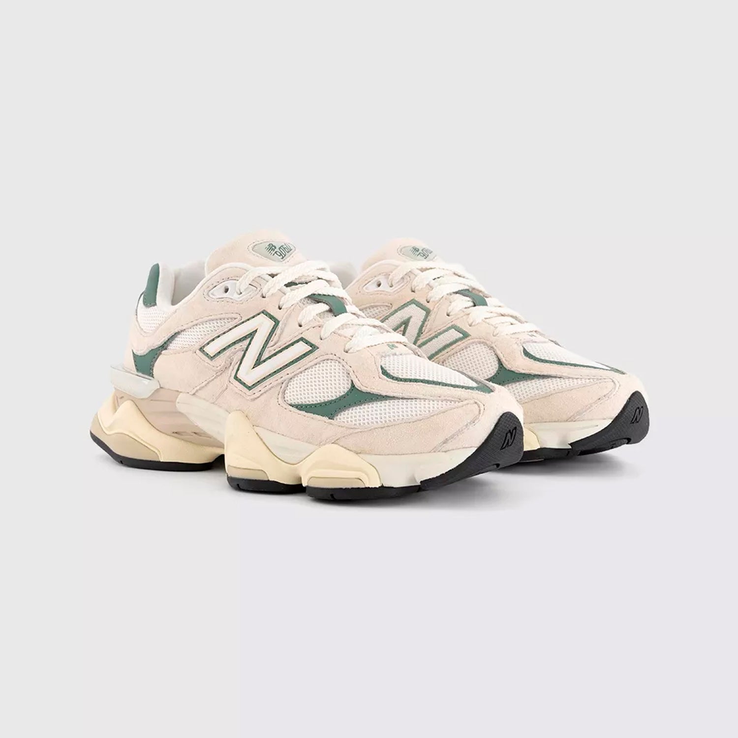 New Balance 9060 – Retro Futuristic Cushion Sneakers (Unisex)